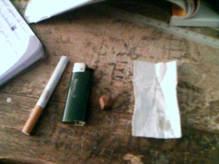 cigarette, brika, trifa, wer9a, o nayda :p